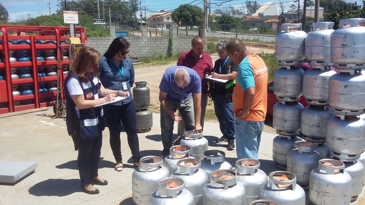 Procon de Imbituba fiscaliza distribuidoras de GLP