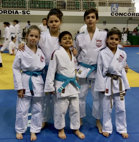 Judô de Tubarão participa de competição estadual