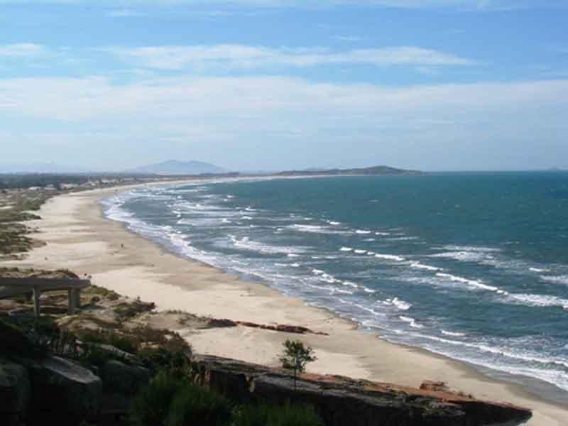 Veículo é alvo de furto na Praia do Gi, em Laguna