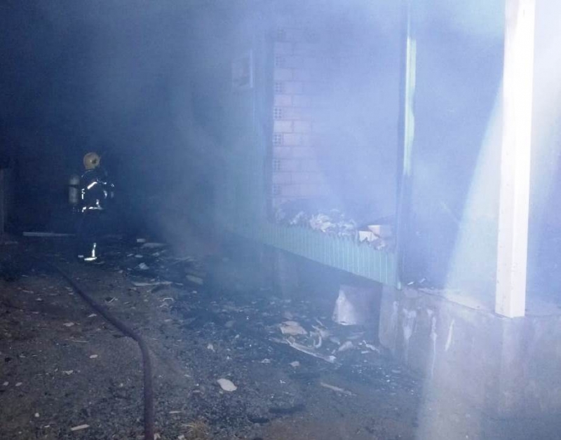Incêndio destruiu casa no bairro Praia Redonda, em Tubarão
