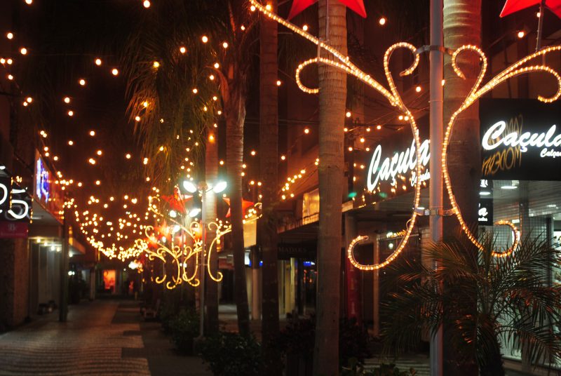 Iluminação de Natal é acionada em Tubarão