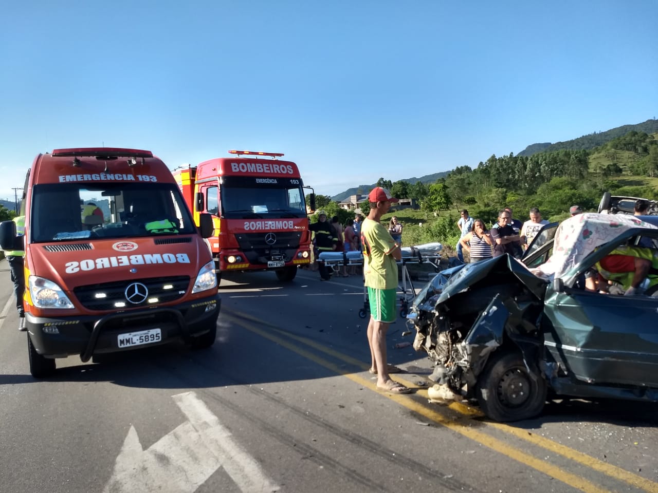 Acidente com dois veículos, em Orleans, resulta em feridos