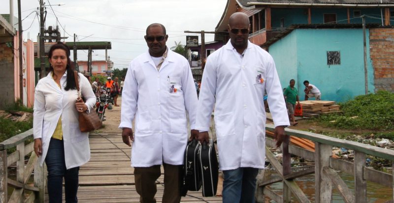 Ministro propõe que médicos oriundos do Fies substituam cubanos