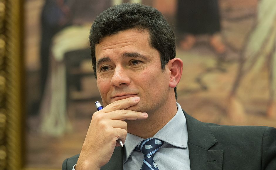 PT entra com ação para anular exoneração de Moro do cargo de juiz