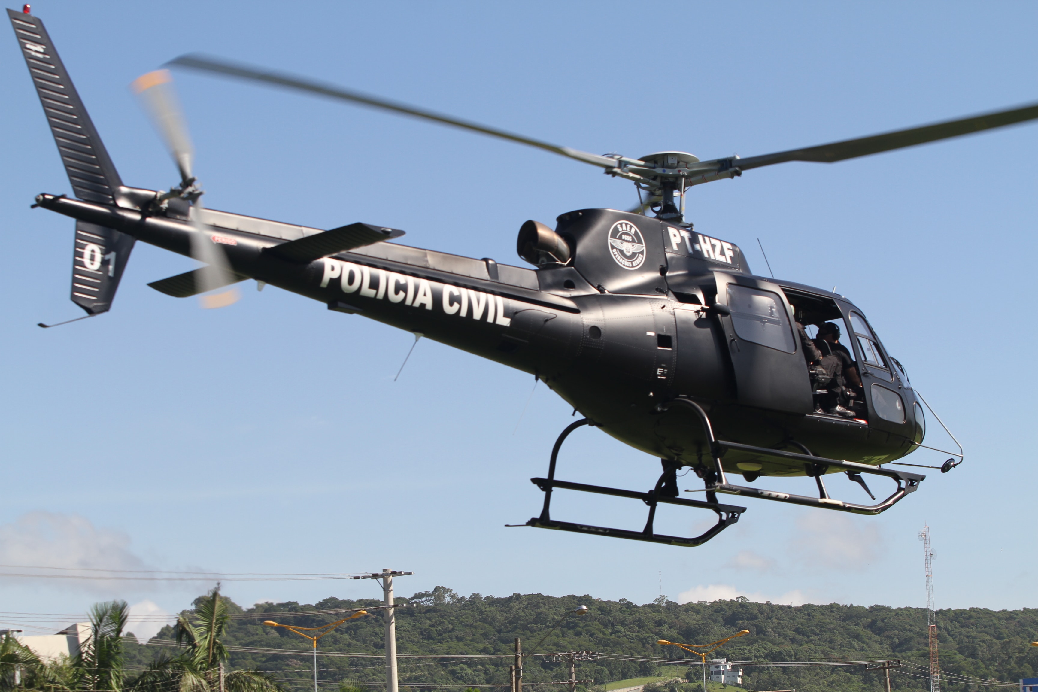 Drogas são apreendidas após perseguição policial em Sangão