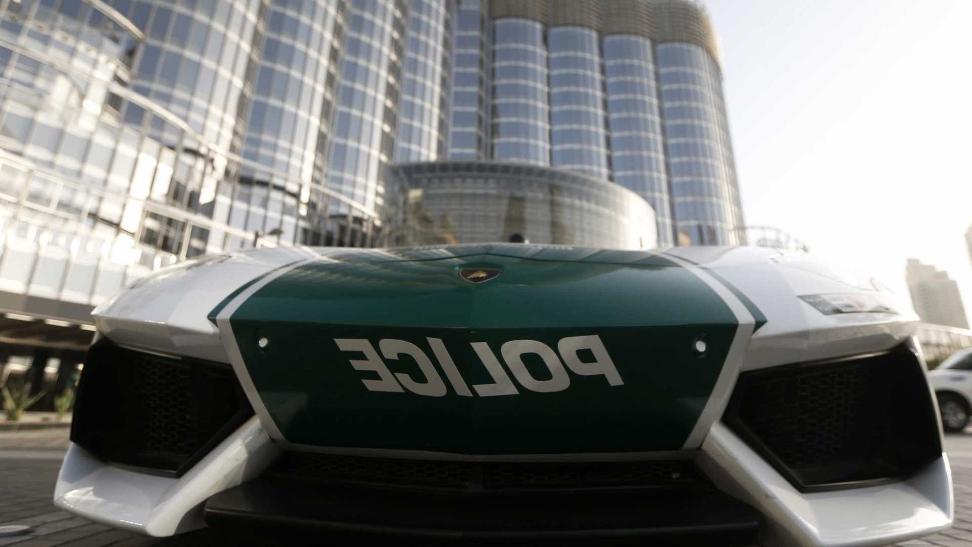 Internacional: Mulher mata namorado, cozinha corpo e serve restos mortais em refeição