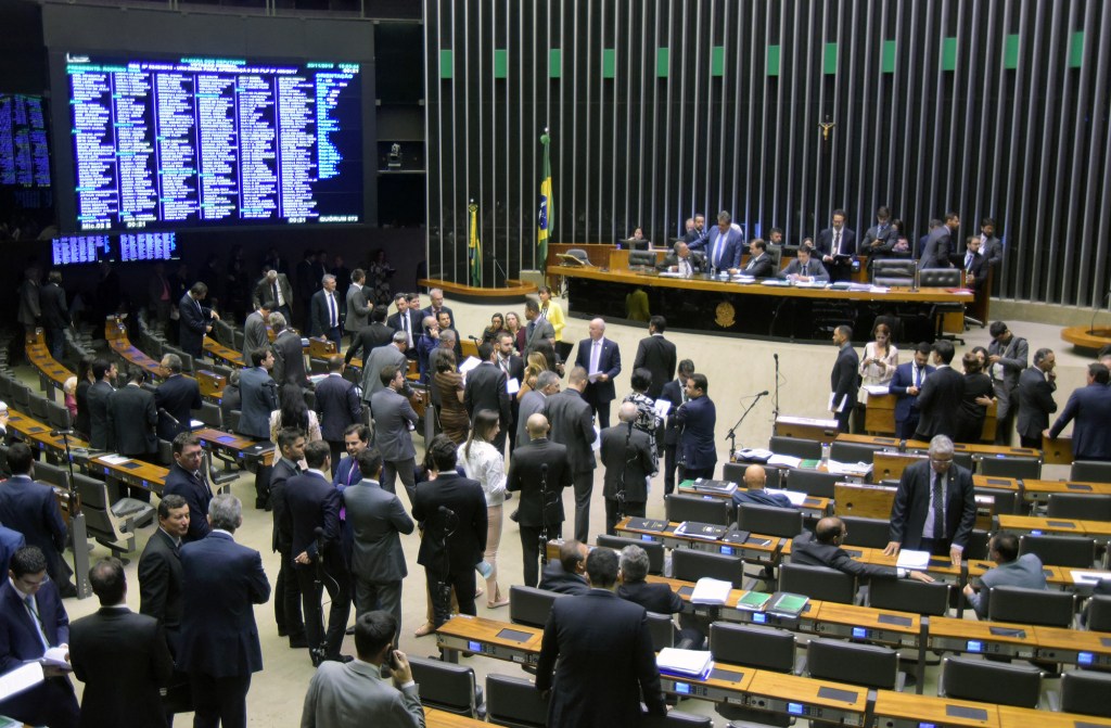 Câmara aprova MP que destina parte de recursos de loterias à segurança