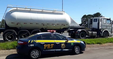 150 mil maços de cigarros contrabandeados são apreendidos pela PRF em Sombrio