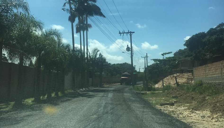 Estrada do Bananal até a Ponta da Daniel, em Laguna, estará fechada para etapa asfáltica