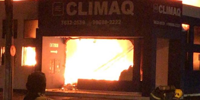 Incêndio na empresa Climaq, em Tubarão, pode ter sido criminoso; direção faz desabafo