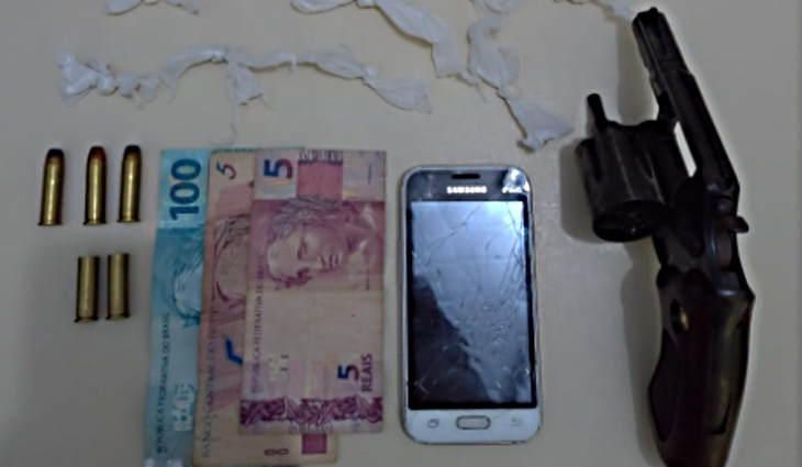 Criciúma: Após perseguição, Polícia faz barreira na Centenário e apreende armas