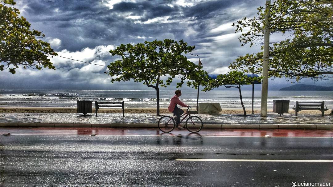 Tempo segue instável com previsão de chuva em SC nos próximos dias