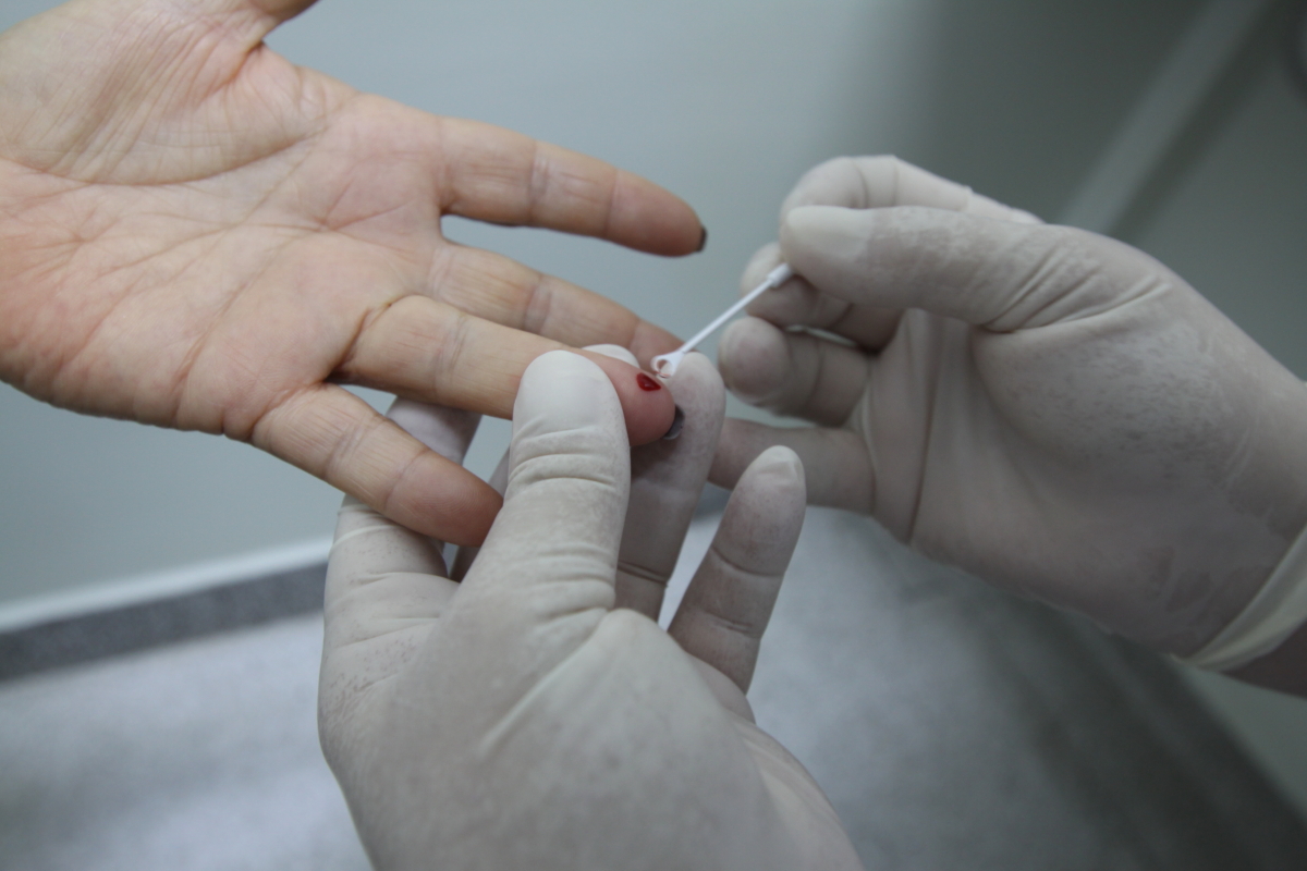 Tubarão: Testes rápidos de HIV marcam início do Dezembro Vermelho