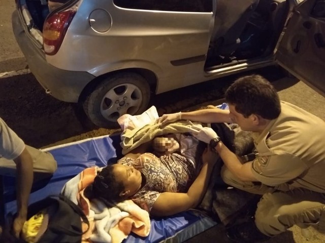 Em SC: Jovem dá a luz a uma menina em rodovia