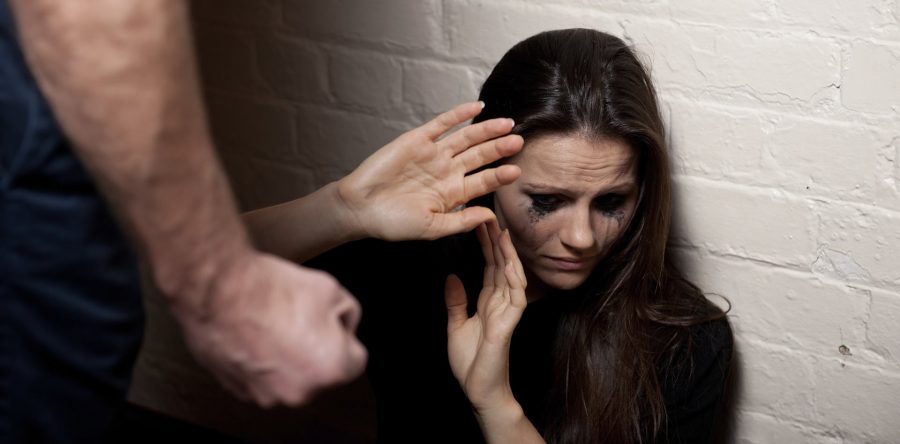 Projeto de lei prevê comparecimento de agressores de mulheres a centros de reabilitação