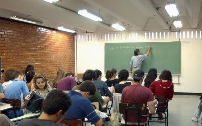 CNE aprova nova base nacional curricular para o Ensino Médio