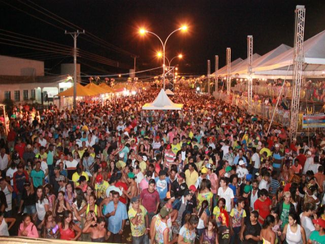 Em Laguna: Liga dos Blocos assina termo de autorização de uso para o Carnaval 2019