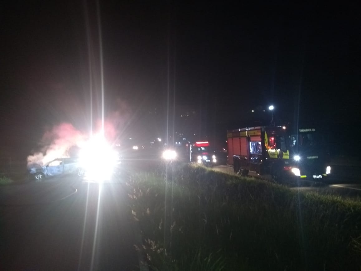 Homem morre carbonizado em colisão na BR-101, em Tubarão