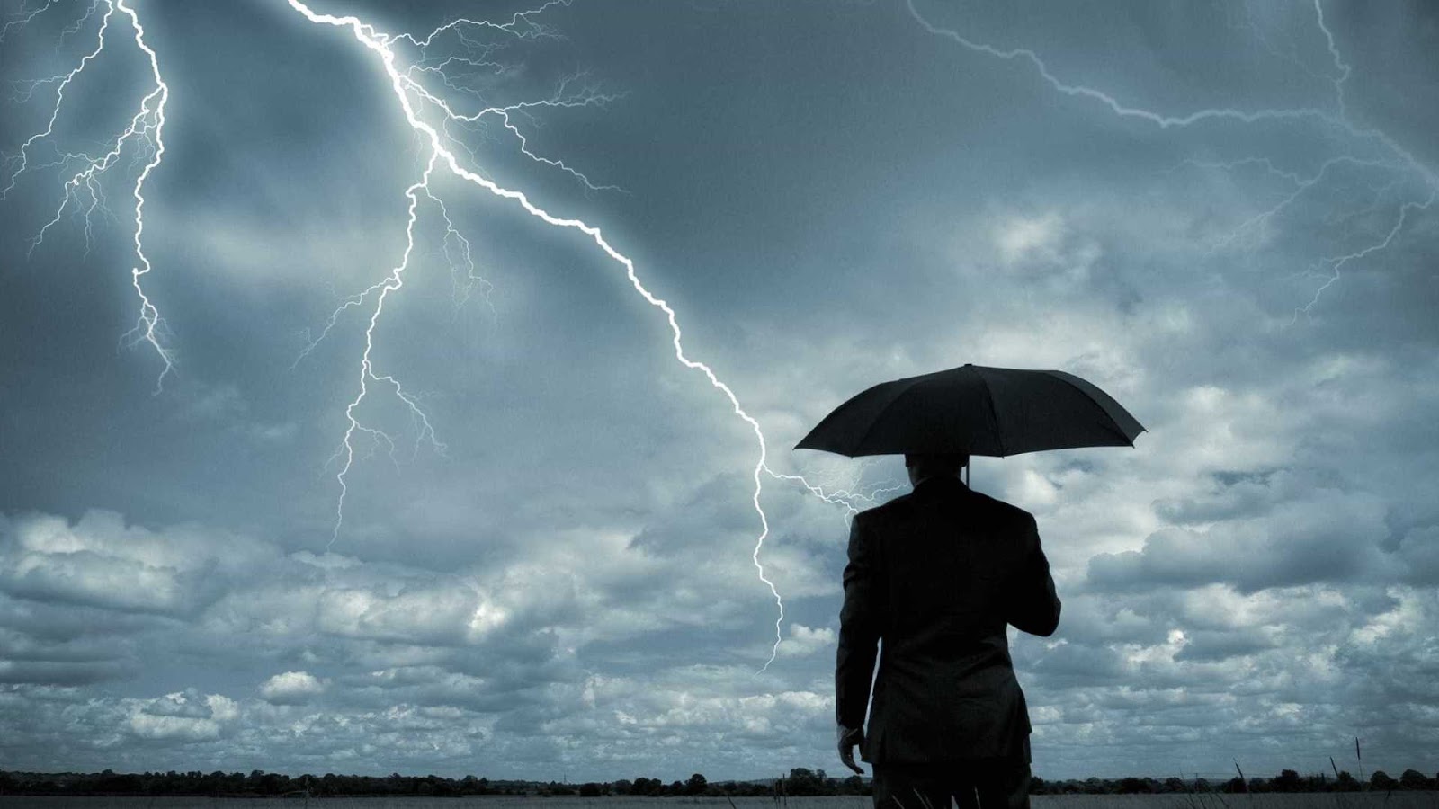 Alerta: Sol, calor e pancadas de chuva em SC