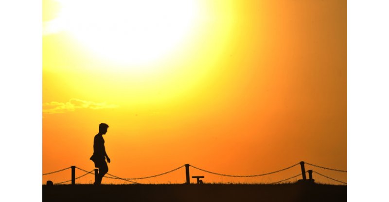 Fim de semana com predomínio de calor e pancadas de chuva em SC