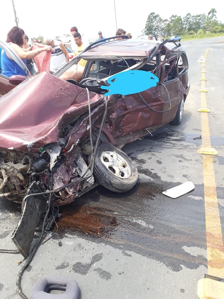 Duas pessoas morrem em acidente na SC-100 em Jaguaruna