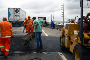 Obras de melhorias são realizadas na BR-101, no trecho de Tubarão