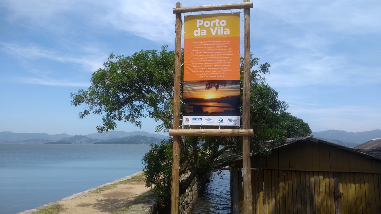 Placas são instaladas em Imbituba para orientar os turistas