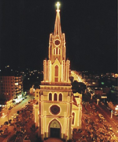 Desfile de Natal desta quinta-feira (20), em Orleans, é cancelado por causa dos temporais