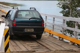 Ponte flutuante é liberada para o tráfego em Imbituba