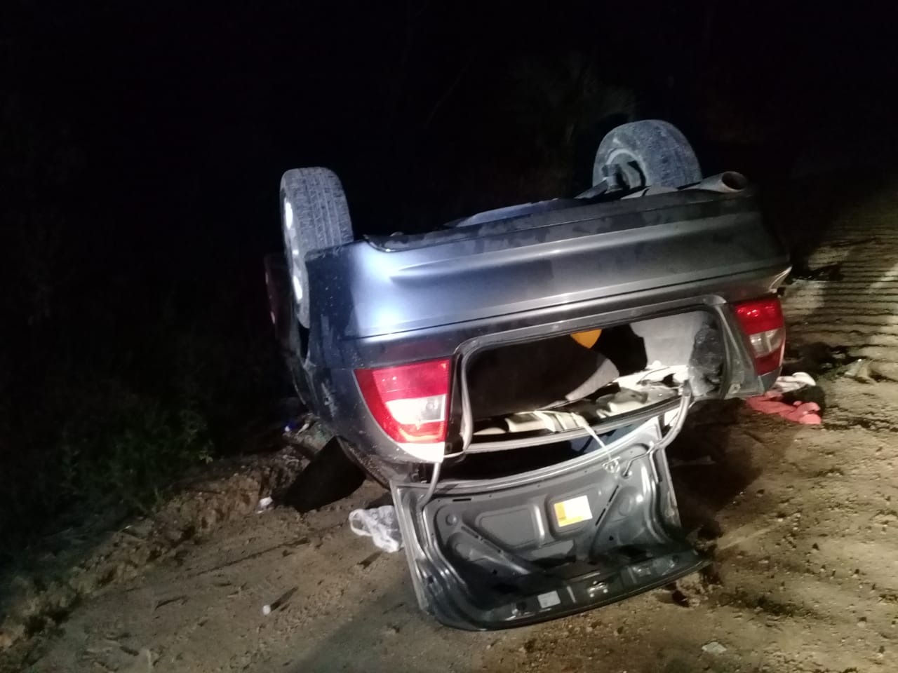 Capotamento é registrado em Laguna