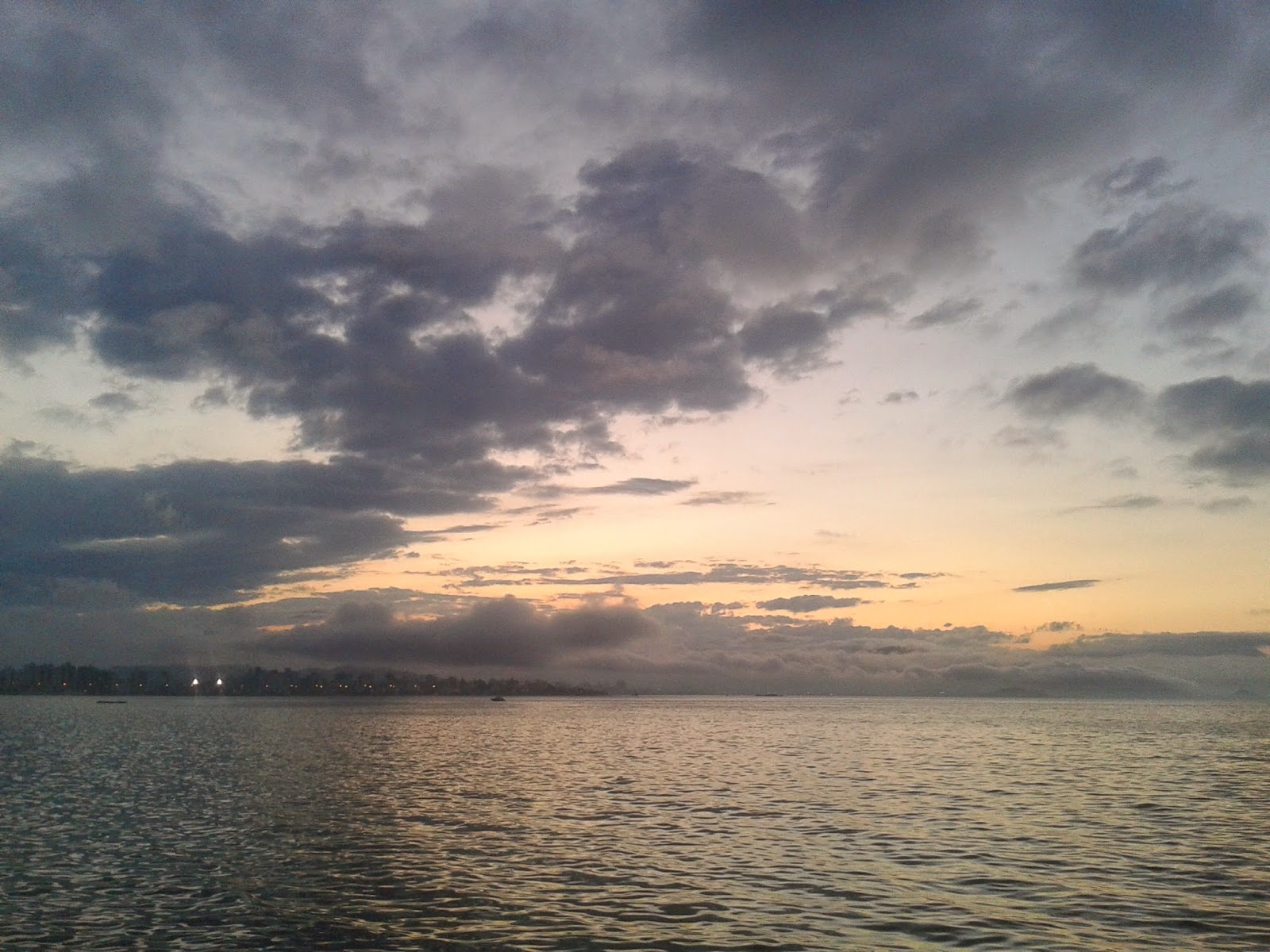 Previsão do tempo: Véspera de natal com chuva de verão!