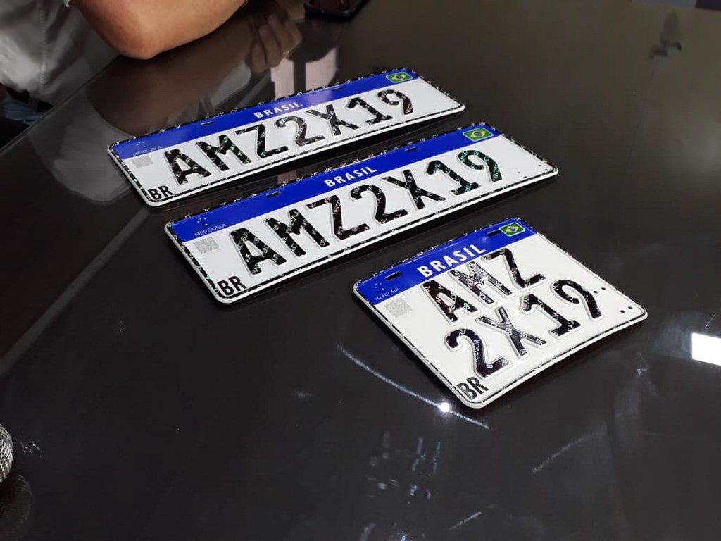 Implantação de placas do Mercosul é mais uma vez adiada