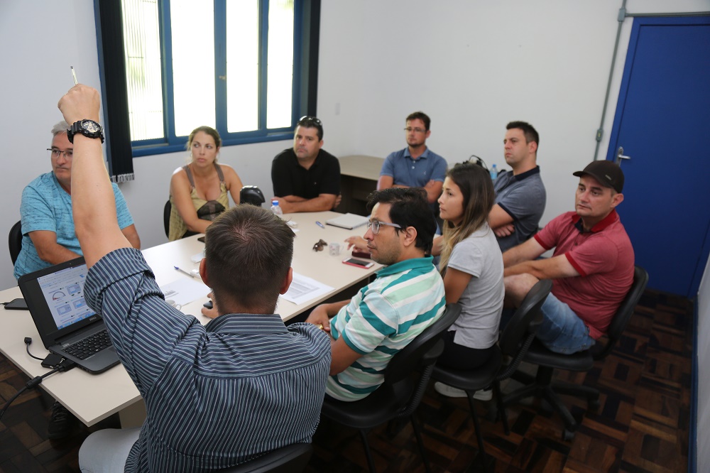 Temporada dobra o número de habitantes e Imbituba sofre com a falta de água