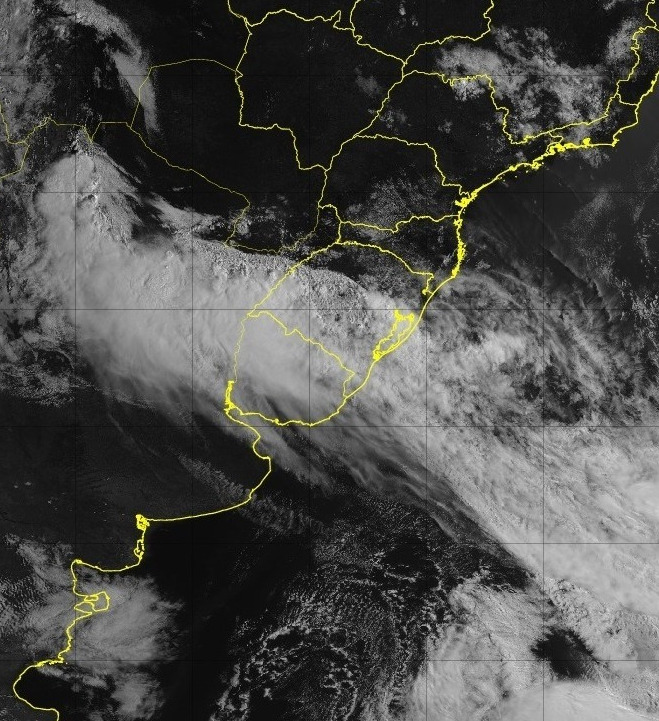 Defesa Civil emite alerta para risco de temporais a partir desta tarde