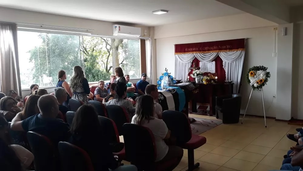 Corpo do motorista de aplicativo encontrado em Laguna é velado em Guaíba, no RS