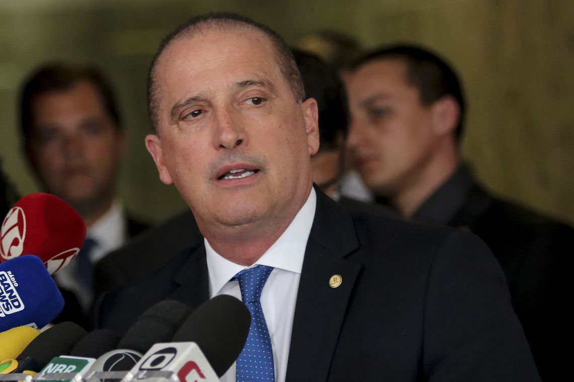 Ministro diz que redução do IR será possível após equilíbrio fiscal