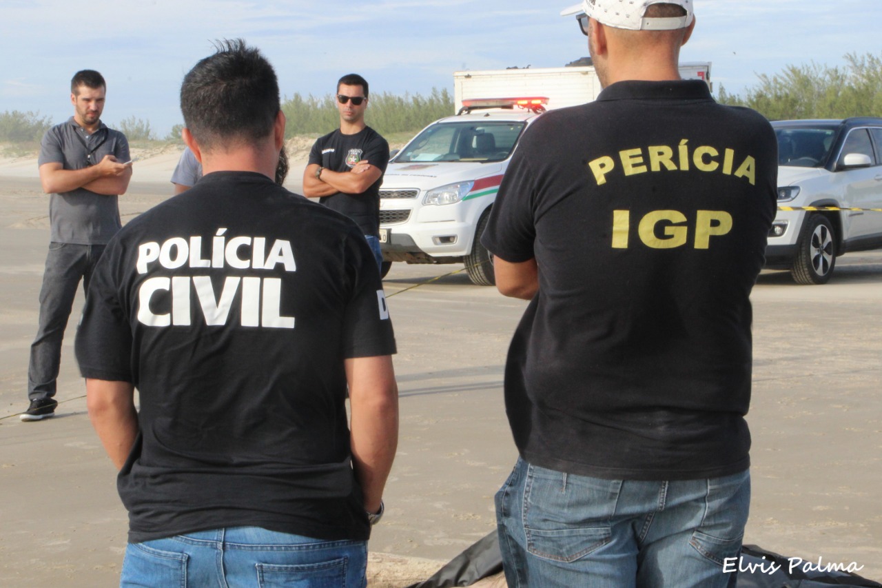 Está confirmado, trata-se de homicídio: Corpo de homem encontrado na praia, em Laguna