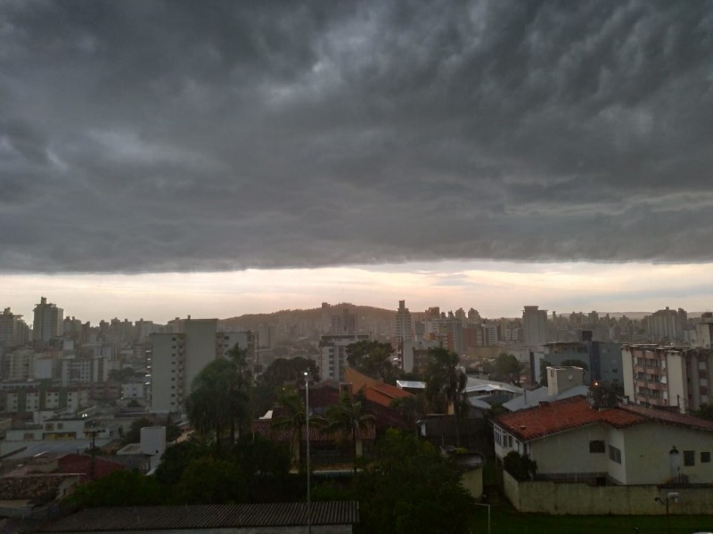 Temporais causam estragos nas cidades da região carbonífera