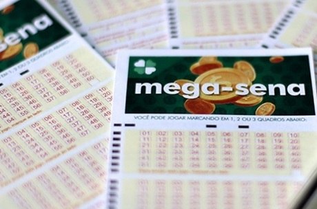 Mega-Sena pode pagar R$ 12 milhões neste sábado (12)