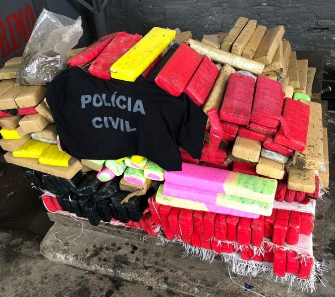 Polícia Civil apreende quase 400 quilos de maconha em Araranguá