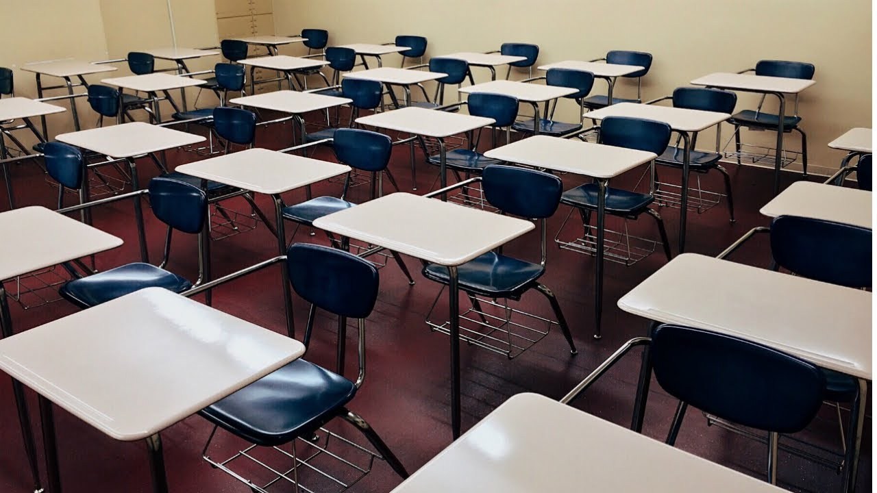 Escolas deverão notificar Conselho Tutelar se alunos faltarem a mais de 30% das aulas