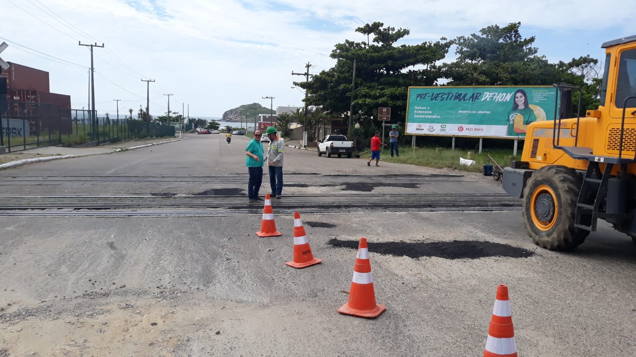 Recuperação e limpeza de ruas são iniciadas em Imbituba
