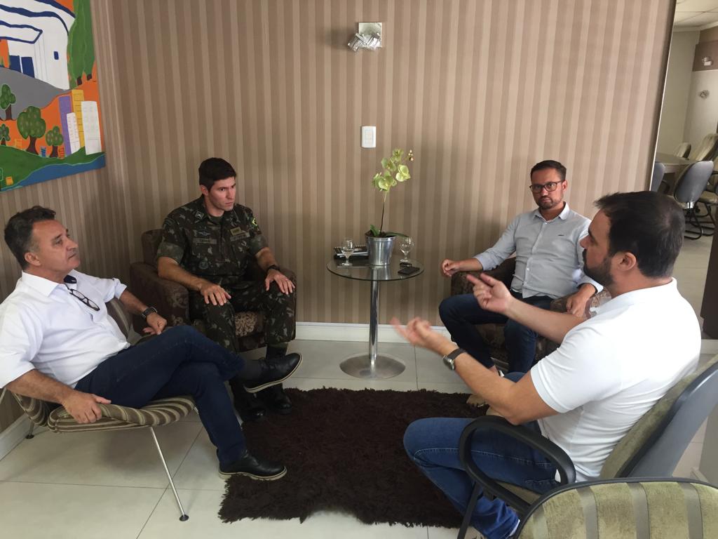 Mercado de trabalho: Parceria entre Acit e Exército firma uso de mão-de-obra de soldados nas empresas