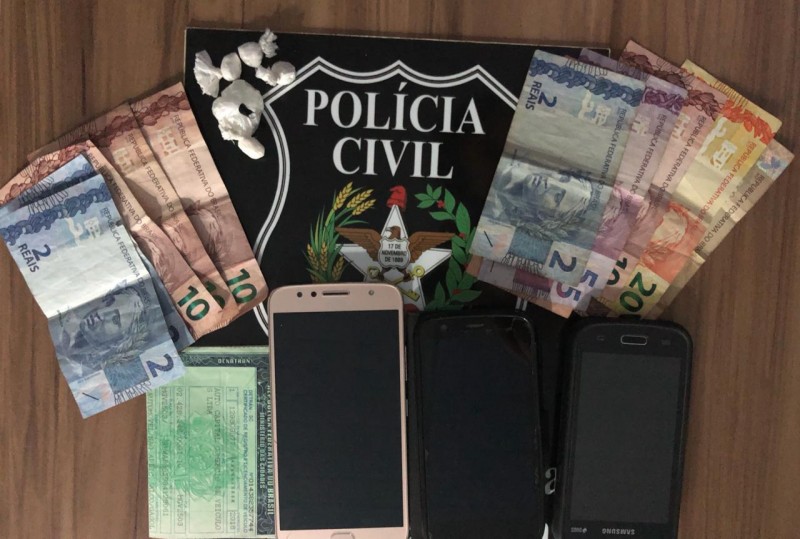 Dois são presos por tráfico de cocaína em Orleans