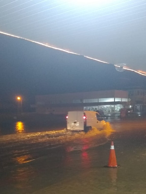 Pancadas de chuva voltam a afetar cidades em SC