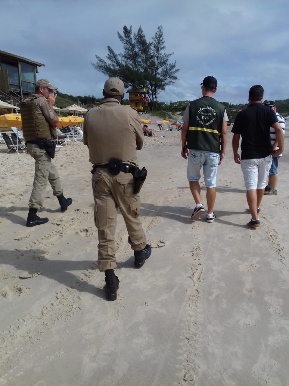 Agentes da prefeitura iniciam trabalho de fiscalização em Imbituba