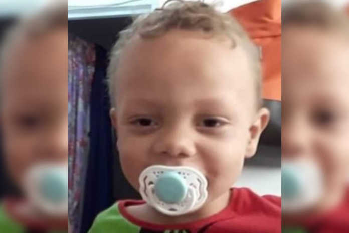 No País: Mãe e padrasto são presos sob acusação de matar criança e enterrar o corpo