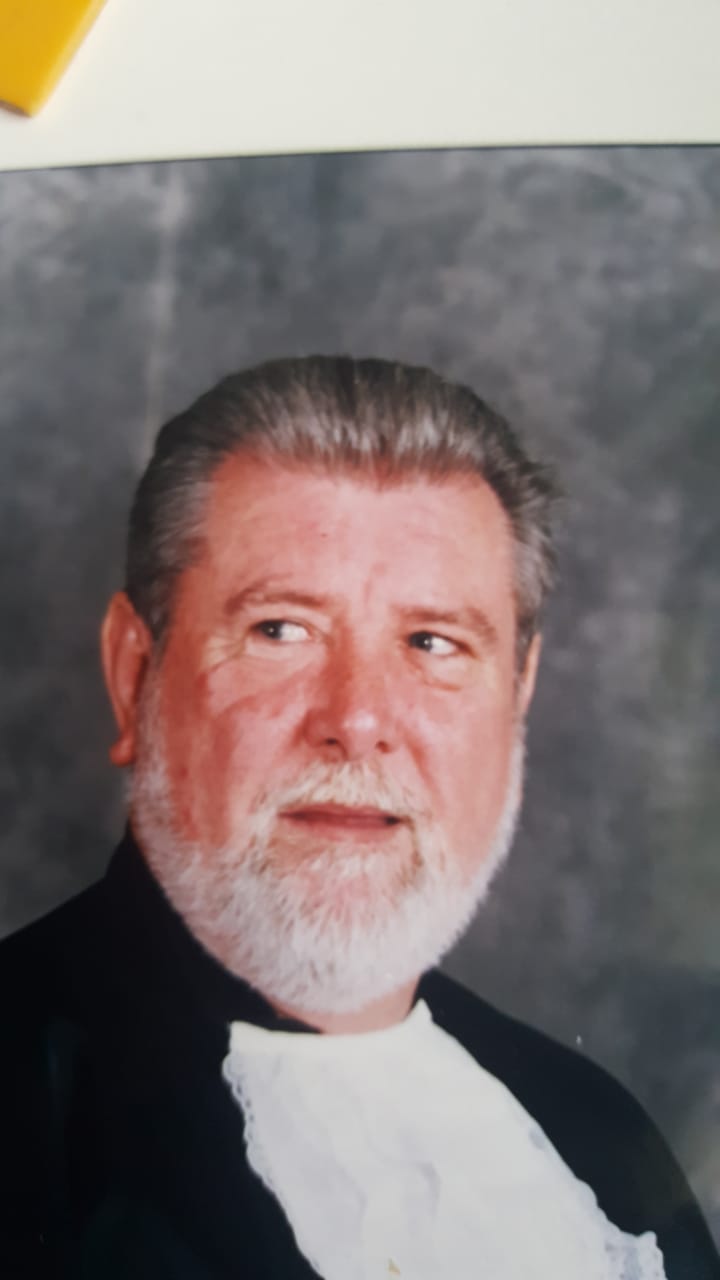 Familiares e amigos prestam homenagem