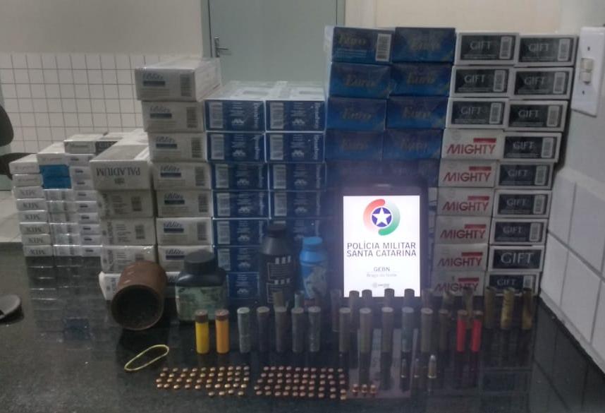 Homem é preso por contrabando de cigarros em Gravatal