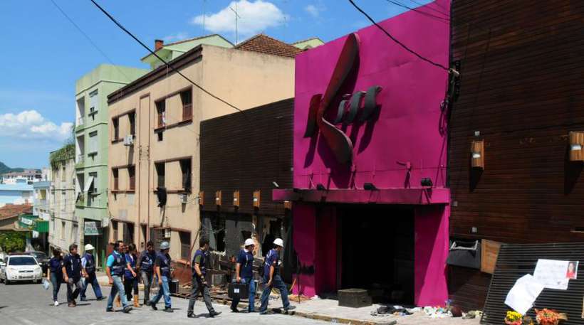 Tragédia da boate Kiss completa 6 anos e é marcada por pedidos de justiça